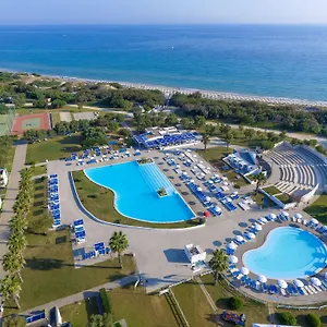 https://futura-club-torre-rinalda.lecce-hotels.com